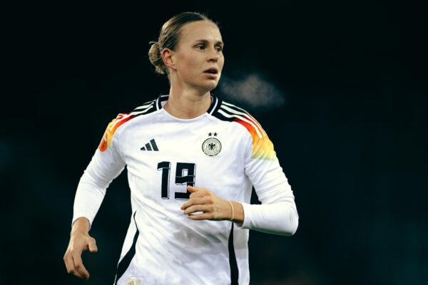 Auktion: DFB-Trikot - MS Wissenschaft – Bild 3