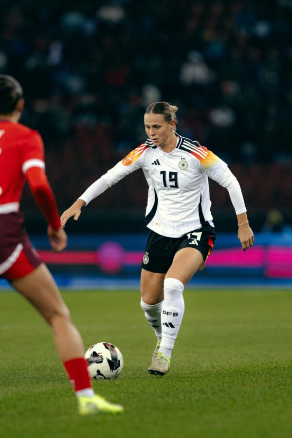 Auktion: DFB-Trikot - MS Wissenschaft – Bild 2